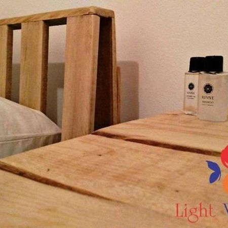 Light Wings Family Guesthouse Erivan Dış mekan fotoğraf