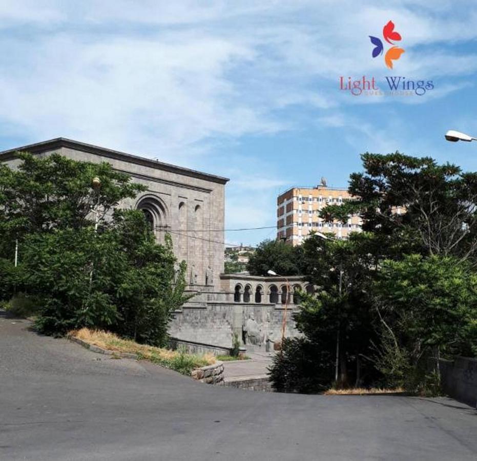 Light Wings Family Guesthouse Erivan Dış mekan fotoğraf