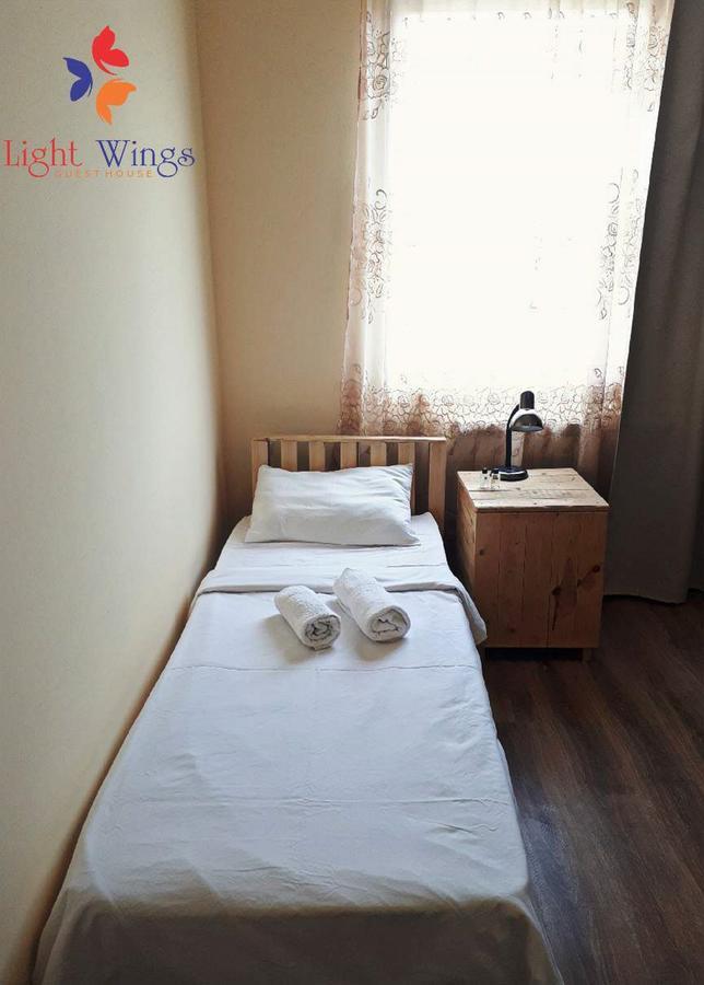 Light Wings Family Guesthouse Erivan Dış mekan fotoğraf