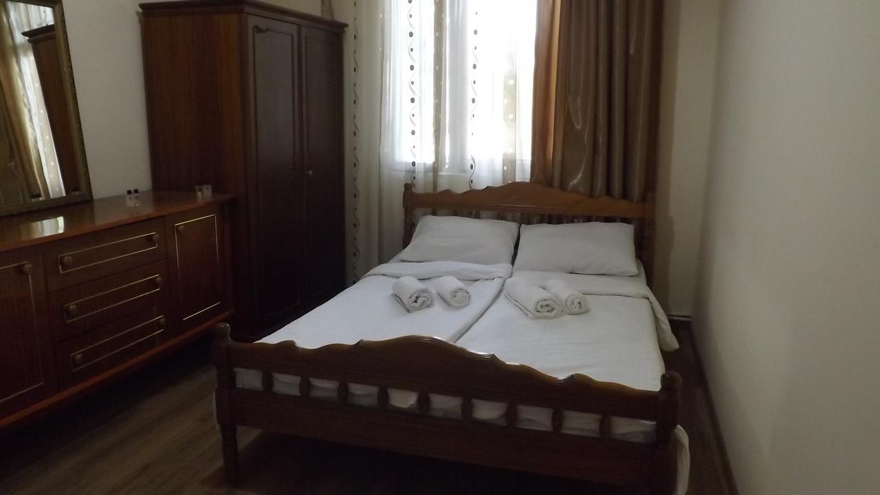 Light Wings Family Guesthouse Erivan Dış mekan fotoğraf